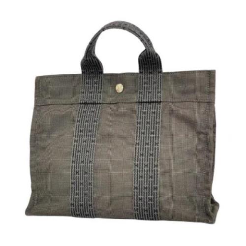 Pre-owned Canvas totes