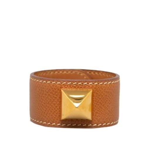 Pre-owned Leather bracelets