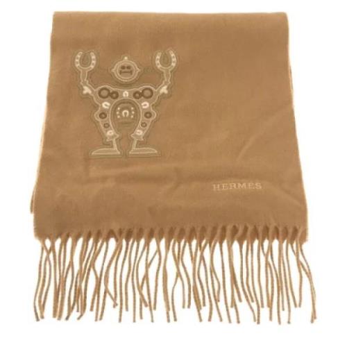 Pre-owned Cashmere scarves