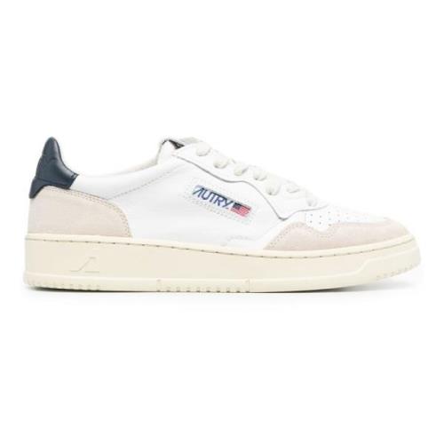 Hvit skinn sneaker med beige semsket skinn aksenter