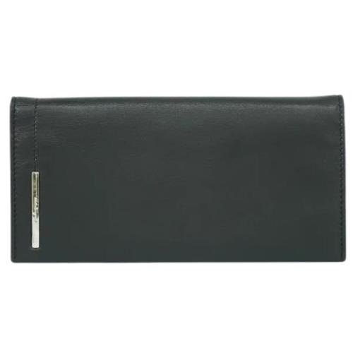 Pre-owned Leather wallets