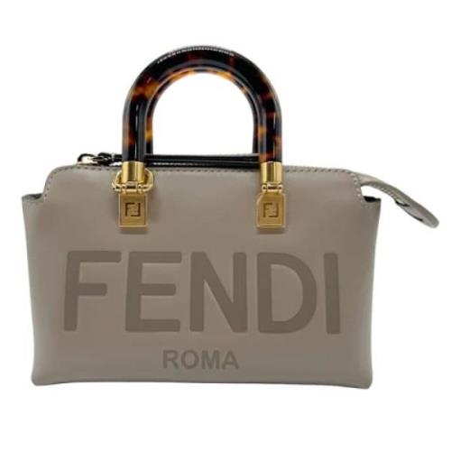 Pre-owned Leather fendi-bags