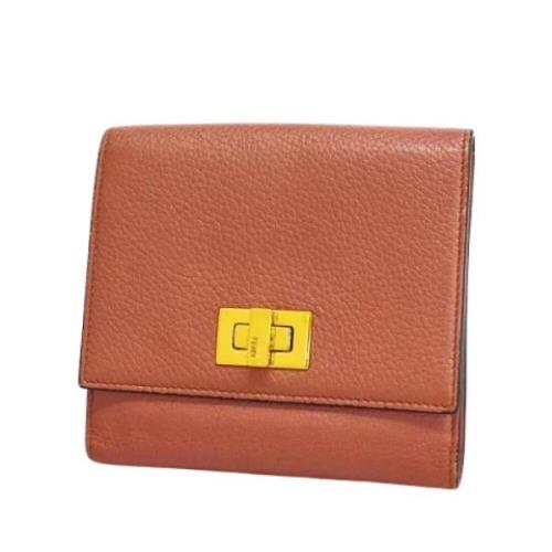 Pre-owned Leather wallets