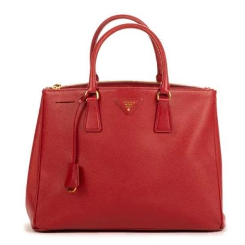 Pre-owned Leather handbags