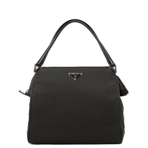 Pre-owned Nylon handbags