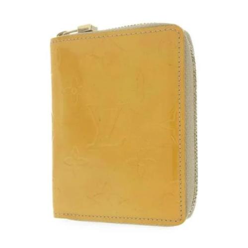 Pre-owned Leather wallets