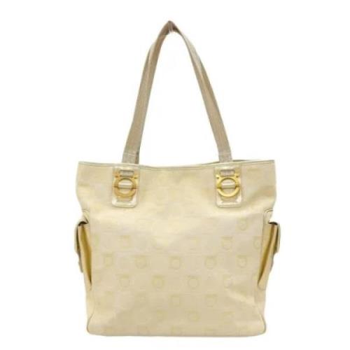 Pre-owned Canvas handbags