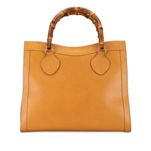 Pre-owned Leather handbags