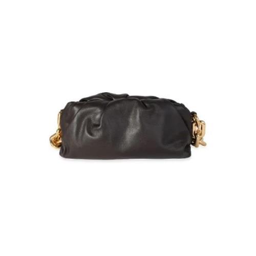 Pre-owned Leather clutches