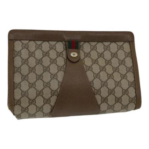 Pre-owned Leather clutches