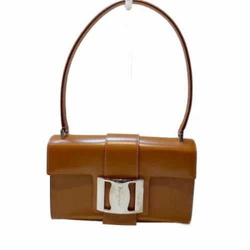 Pre-owned Leather shoulder-bags