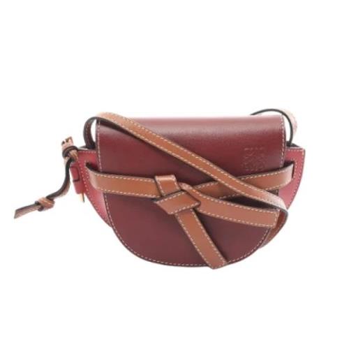 Pre-owned Leather shoulder-bags