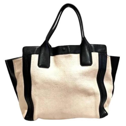 Pre-owned Leather totes