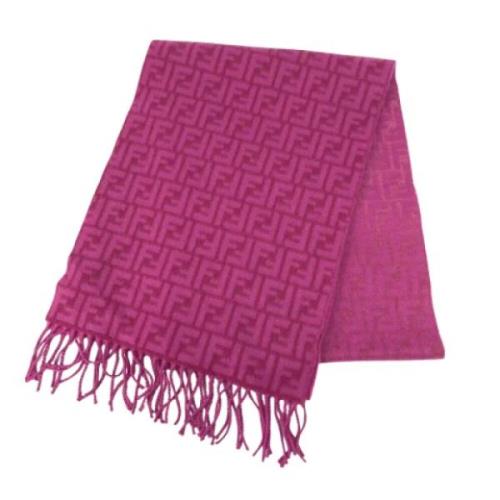 Pre-owned Fabric scarves