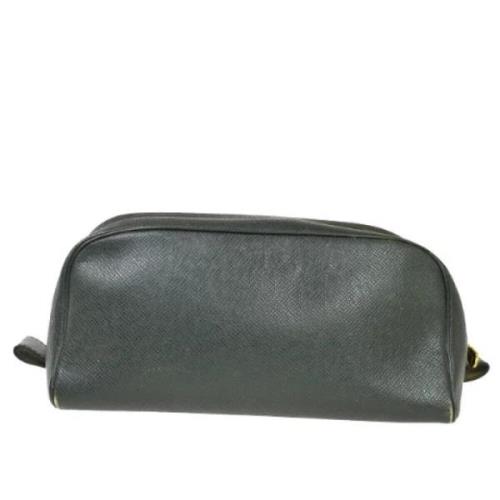 Pre-owned Leather clutches