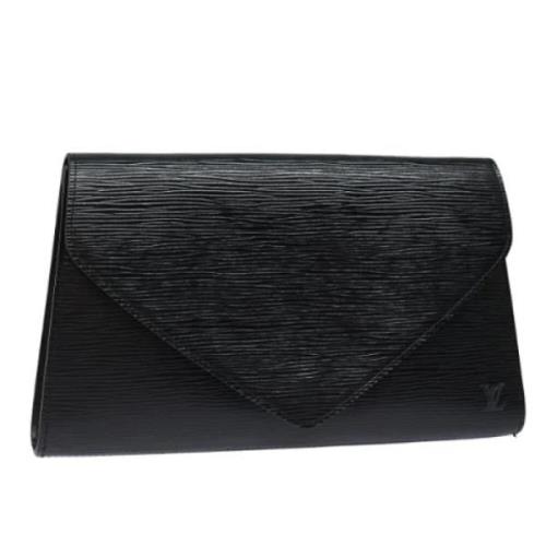 Pre-owned Leather clutches