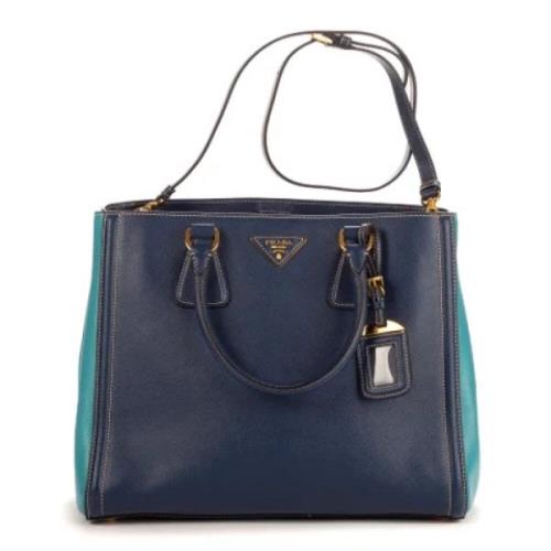 Pre-owned Leather handbags