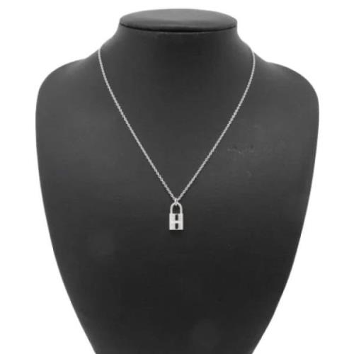 Pre-owned White Gold necklaces