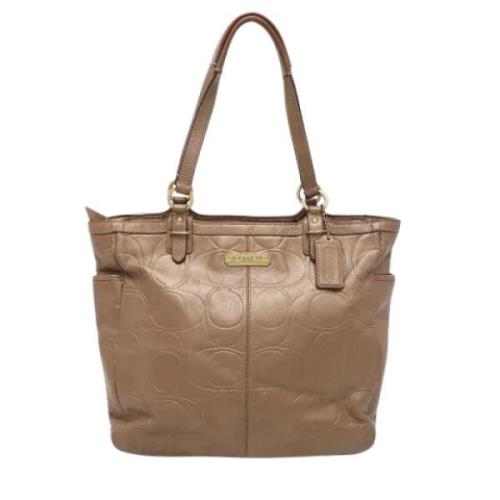 Pre-owned Leather totes