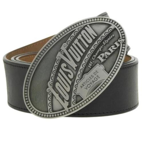 Pre-owned Leather belts