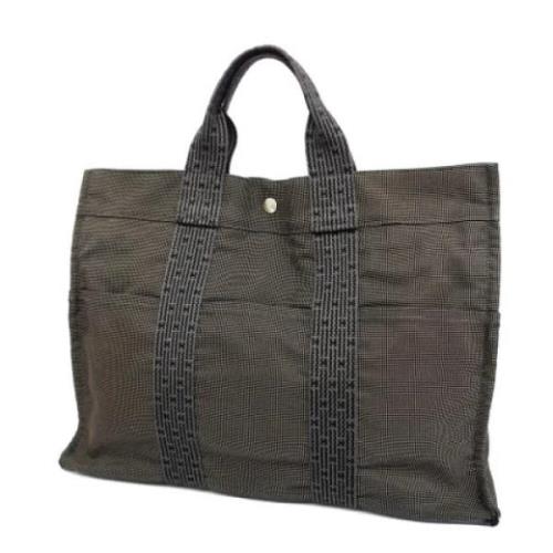 Pre-owned Canvas handbags