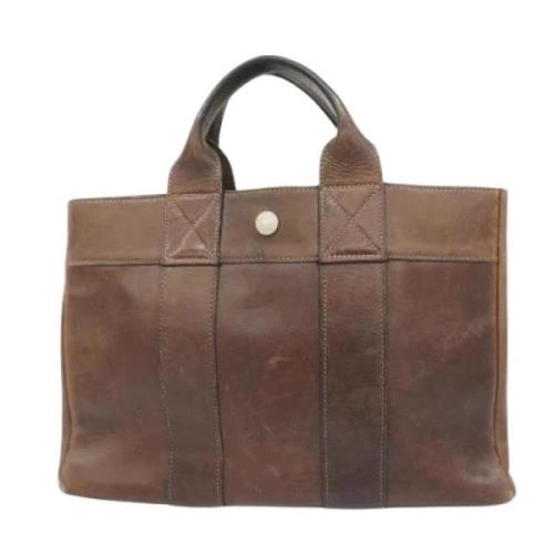 Pre-owned Leather totes