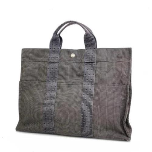 Pre-owned Canvas handbags