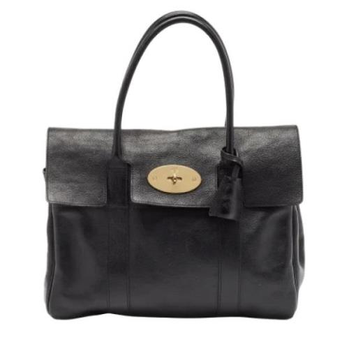 Pre-owned Leather handbags