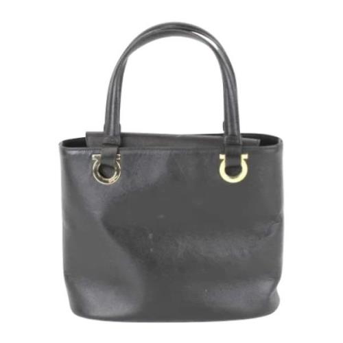 Pre-owned Leather handbags