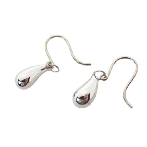 Pre-owned Silver earrings