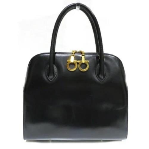 Pre-owned Leather handbags