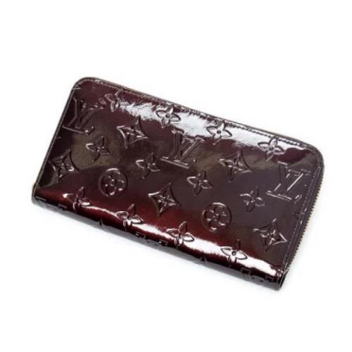 Pre-owned Leather wallets