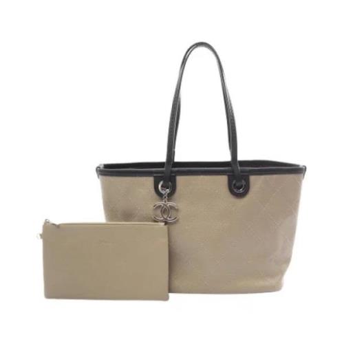 Pre-owned Leather totes