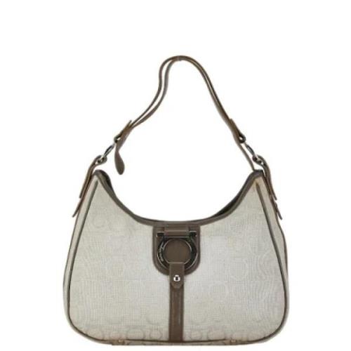 Pre-owned Canvas handbags