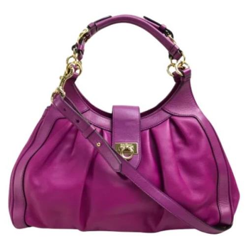 Pre-owned Leather handbags