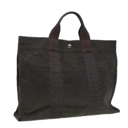 Pre-owned Canvas handbags