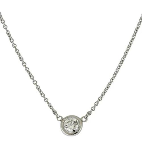 Pre-owned Platinum necklaces