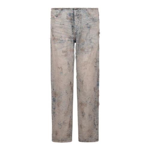 Distressed straight jeans med revet detaljer