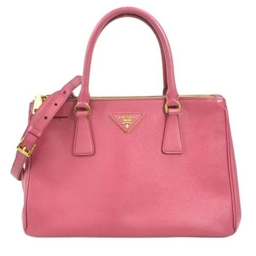 Pre-owned Leather handbags