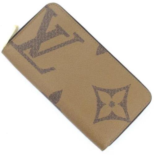 Pre-owned Fabric wallets