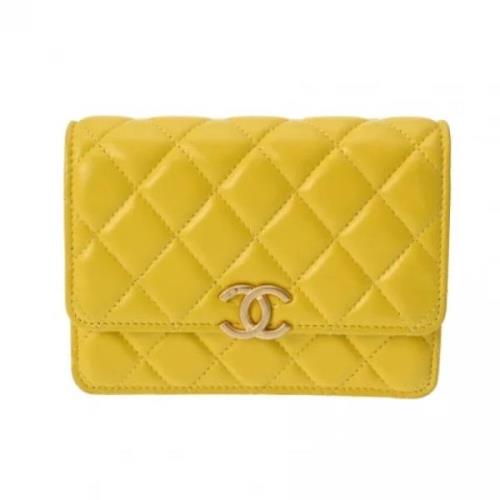 Pre-owned Leather chanel-bags