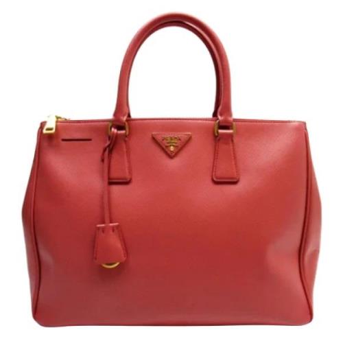 Pre-owned Leather prada-bags