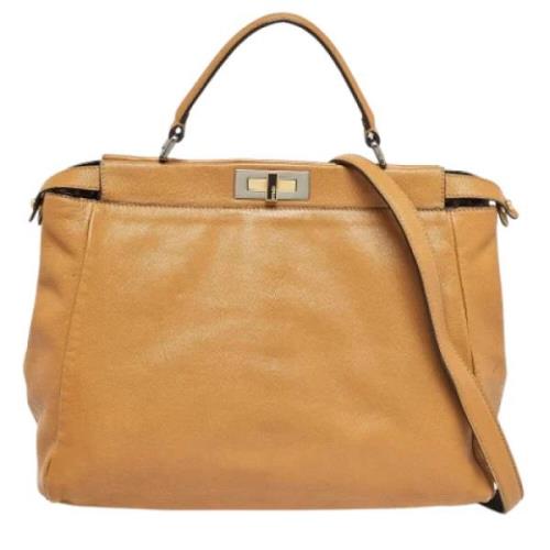 Pre-owned Leather handbags