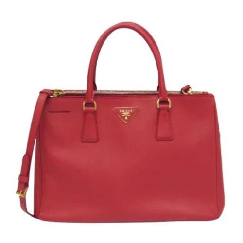 Pre-owned Leather handbags