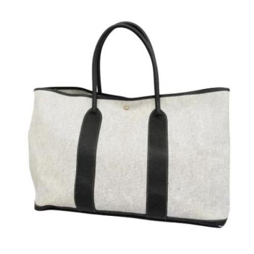 Pre-owned Canvas handbags