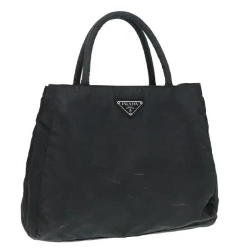 Pre-owned Nylon handbags