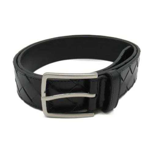 Pre-owned Leather belts