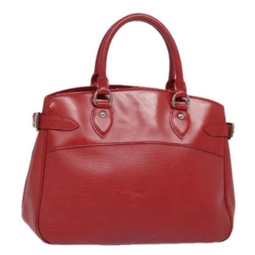 Pre-owned Leather handbags