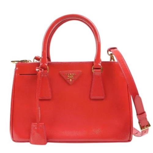 Pre-owned Leather handbags