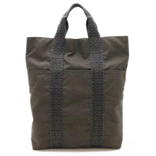 Pre-owned Canvas totes